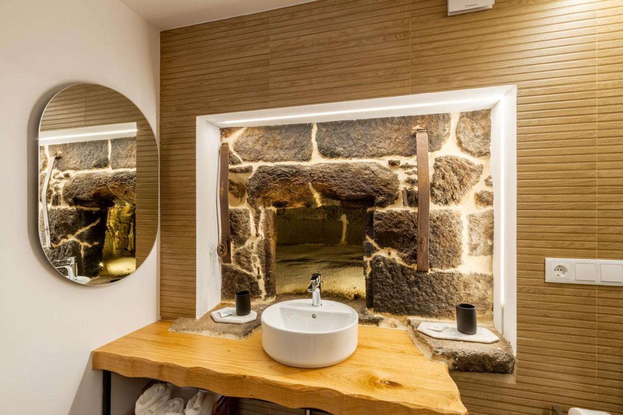 Alojamiento Turistico Caxide Parada De Sil Ribeira Sacra Dış mekan fotoğraf